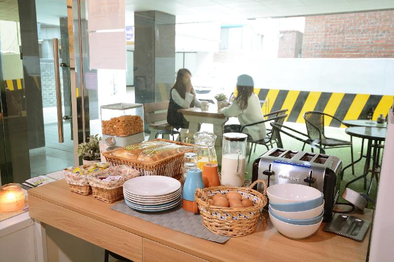 Sunny Hill Guesthouse Hongdae