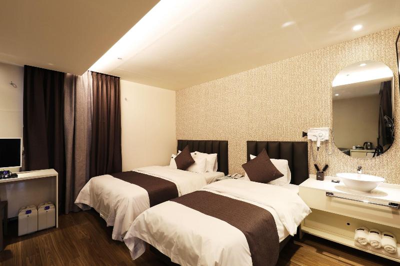 Hotel Aria image