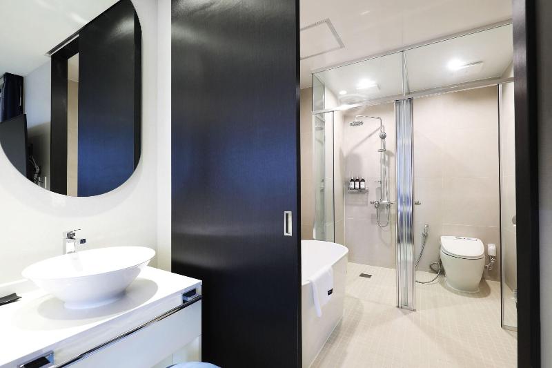 Hotel Aria image