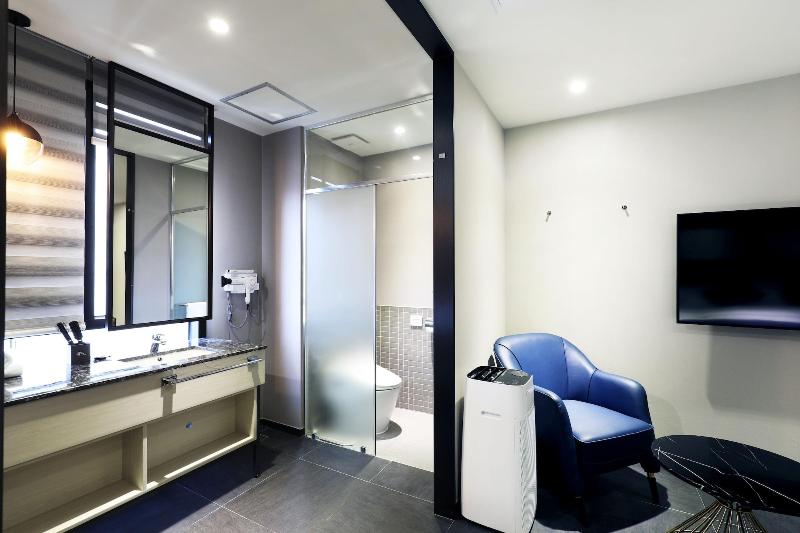 Hotel Aria image