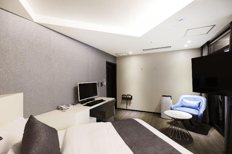 Hotel Aria image