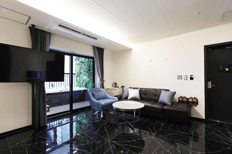 Hotel Aria image