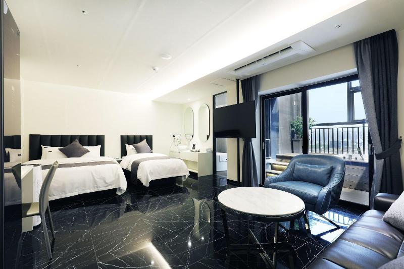 Hotel Aria image