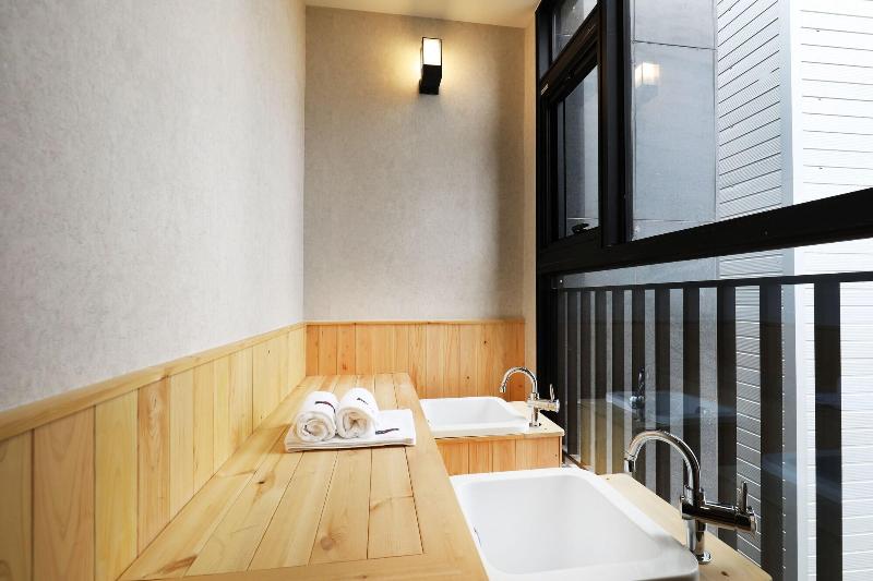 Hotel Aria image