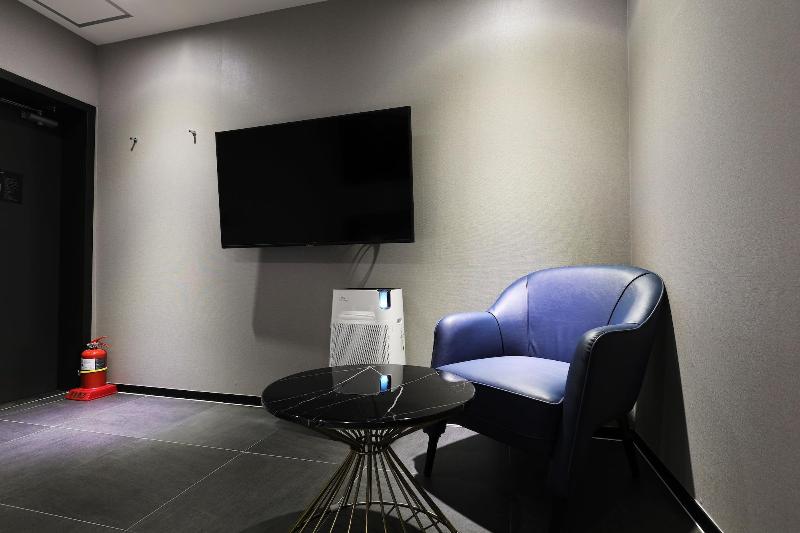 Hotel Aria image