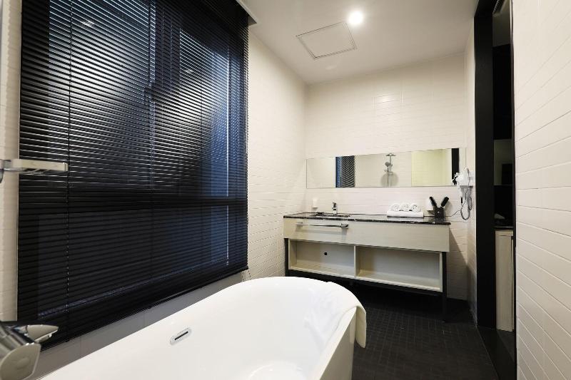 Hotel Aria image