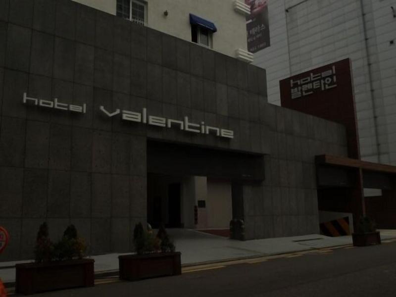 Valentine Hotel image