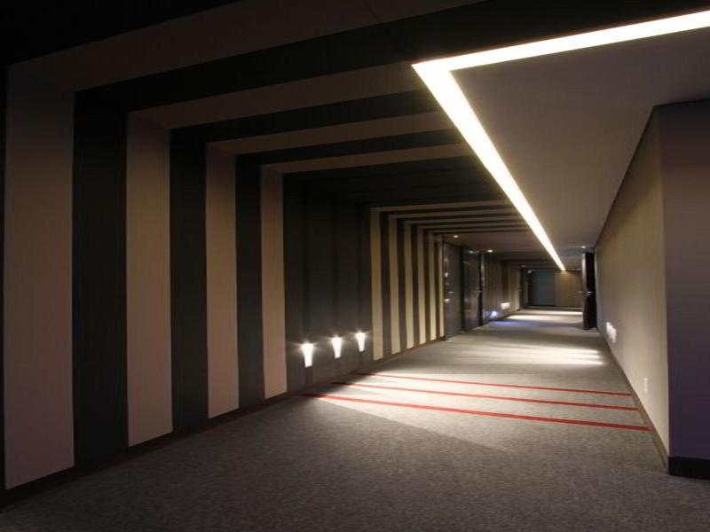 Valentine Hotel image