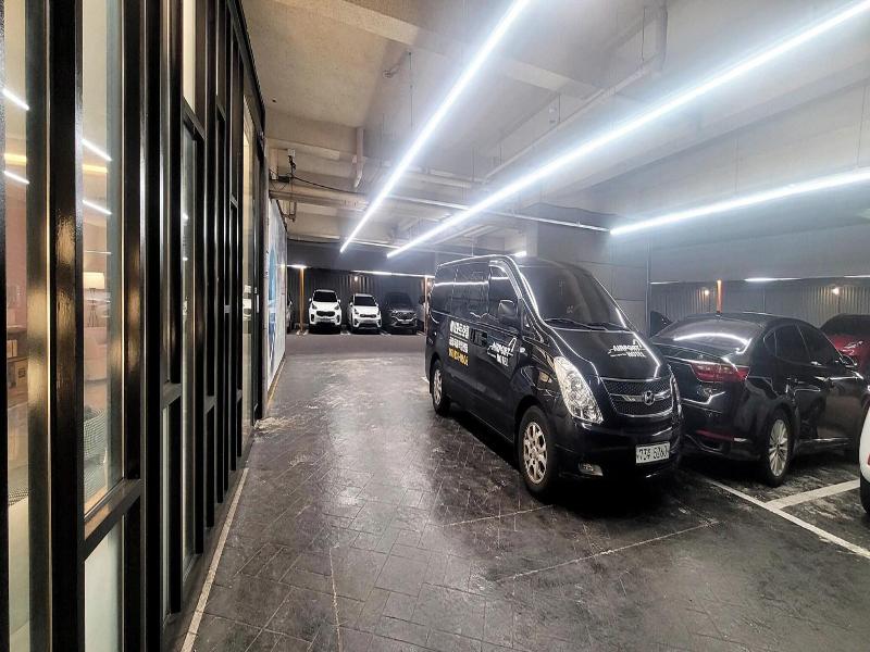 Airport Hotel image