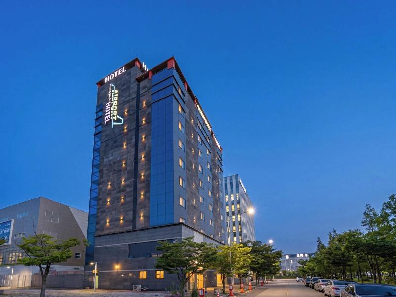 Airport Hotel image