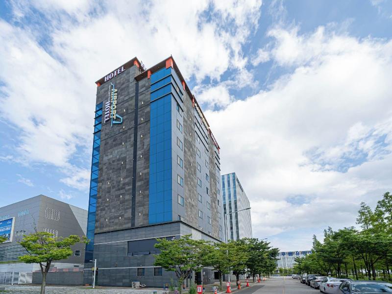 Airport Hotel image