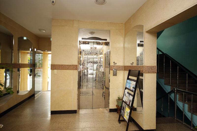 Ekonomy Hotel Mokpo image