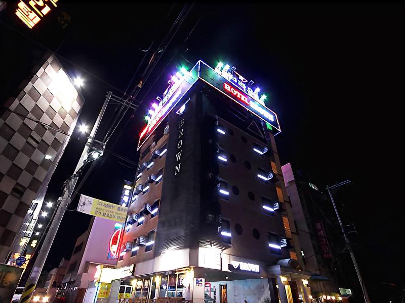 Brown Hotel image