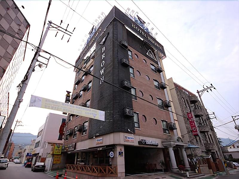 Brown Hotel image