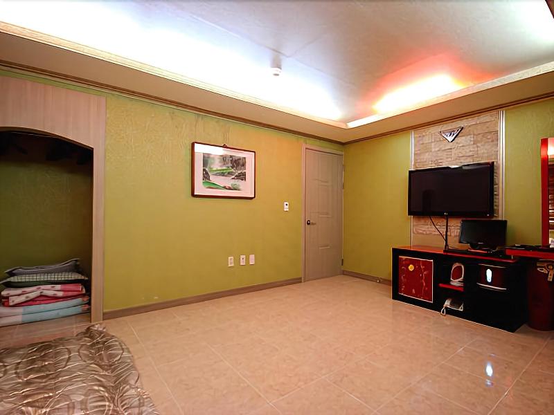 Brown Hotel image