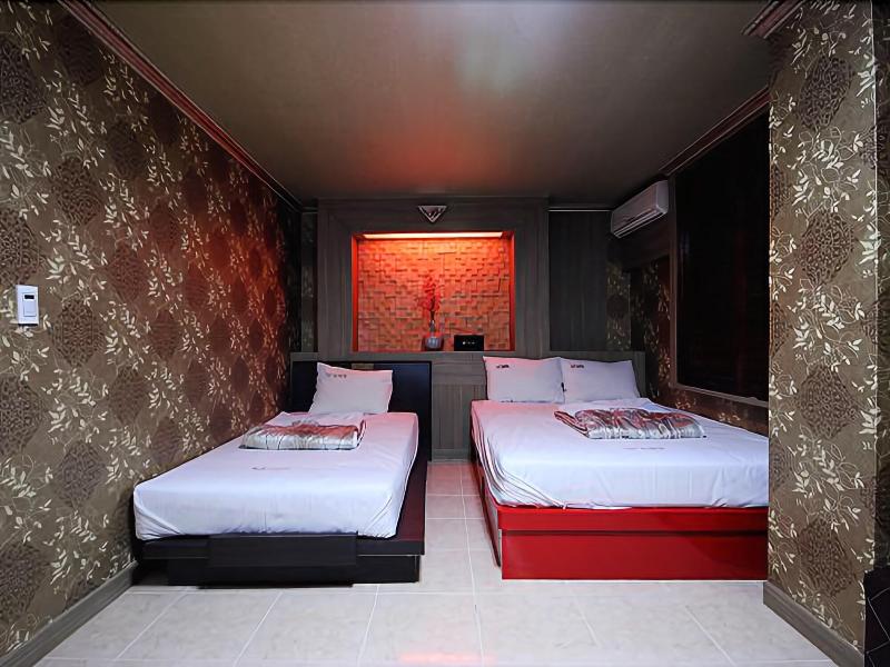 Brown Hotel image