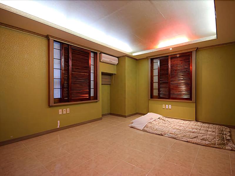Brown Hotel image