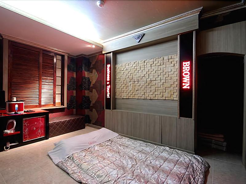 Brown Hotel image