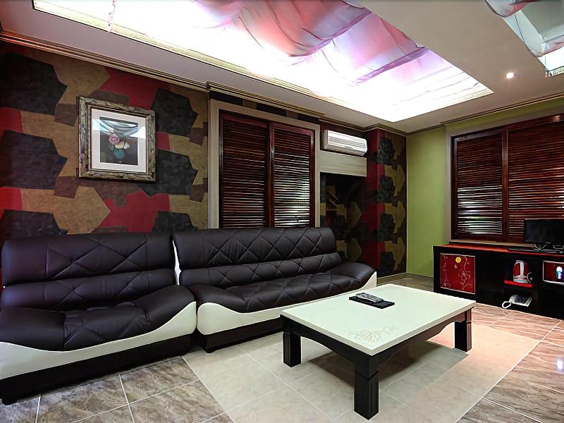 Brown Hotel image