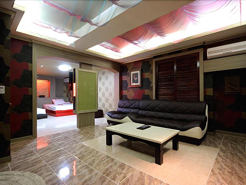 Brown Hotel image