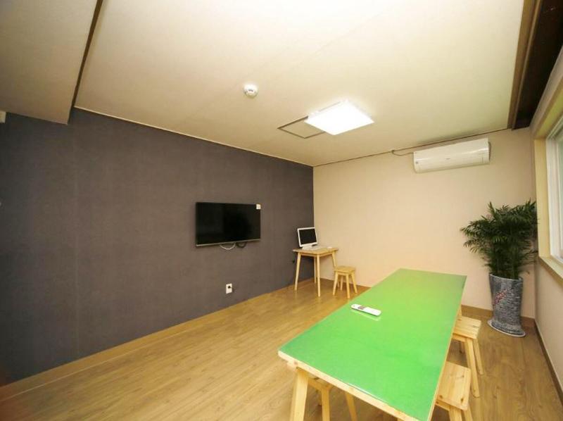 24 Guesthouse Seoul Cheongryangri image