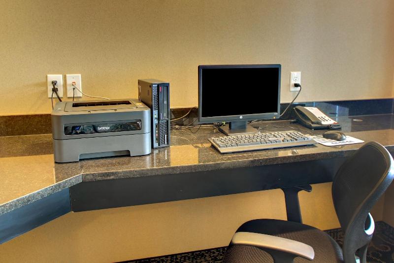 Stanton Inn & Suites