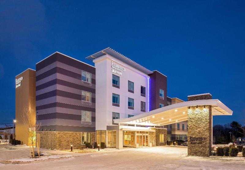 Fairfield Inn & Suites by Marriott Boston Walpole image