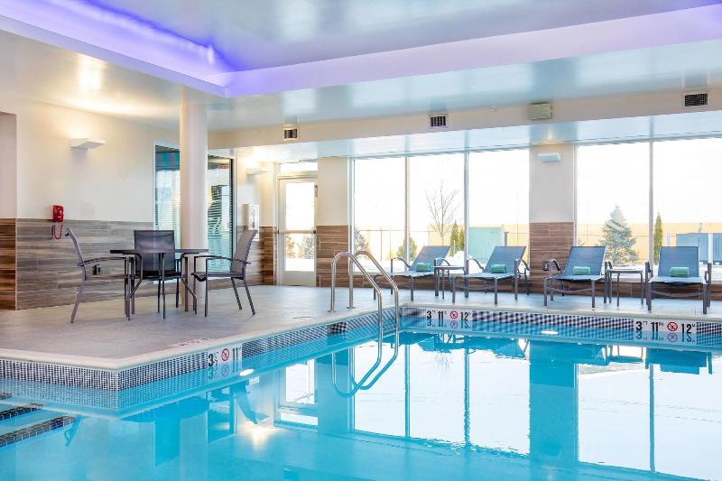Fairfield Inn & Suites by Marriott Boston Walpole image