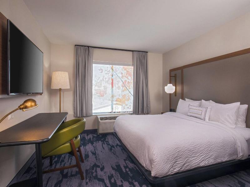 Fairfield Inn & Suites by Marriott Boston Walpole image