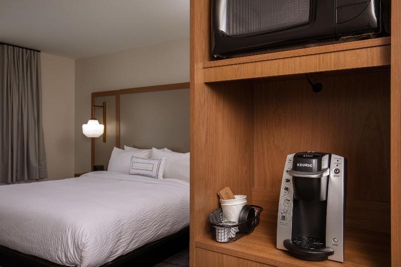 Fairfield Inn & Suites by Marriott Boston Walpole image