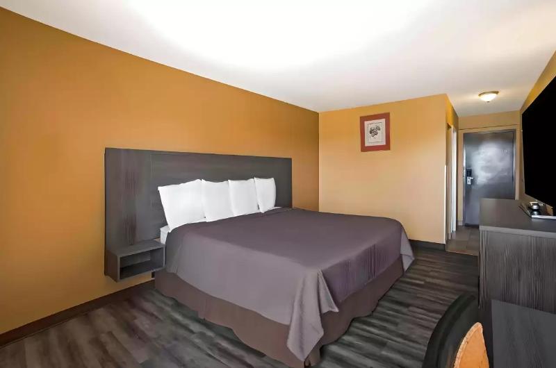 Econo Lodge Allentown North 4