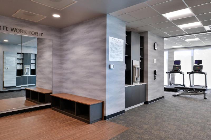 Fairfield Inn & Suites by Marriott Minneapolis Sha image