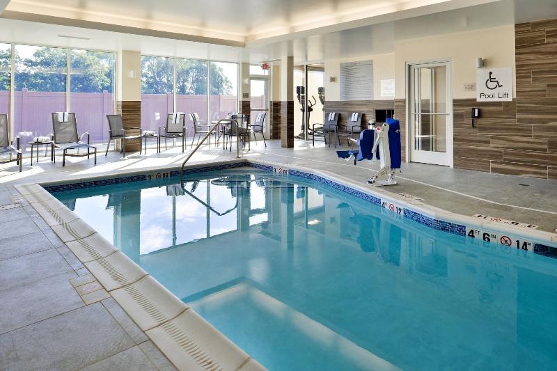 Fairfield Inn & Suites by Marriott Minneapolis Sha image