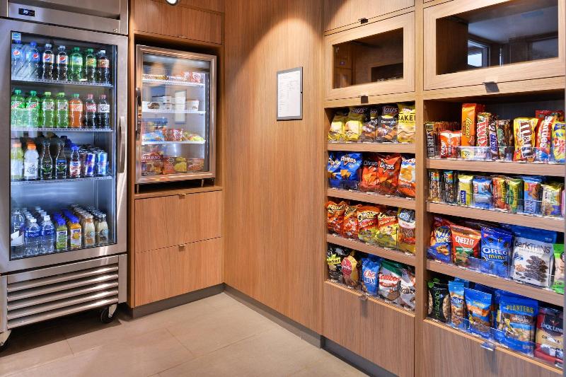 Fairfield Inn & Suites by Marriott Minneapolis Sha image