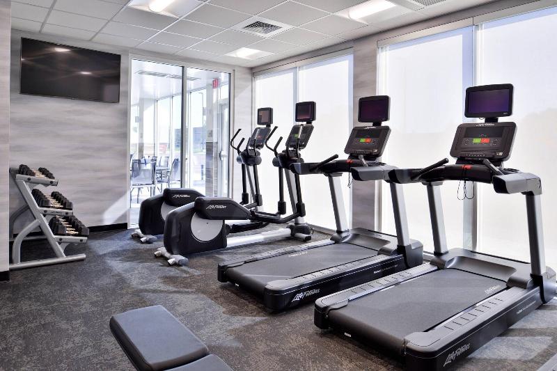 Fairfield Inn & Suites by Marriott Minneapolis Sha image