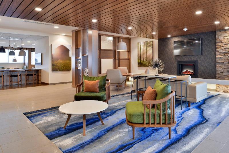 Fairfield Inn & Suites by Marriott Minneapolis Sha image