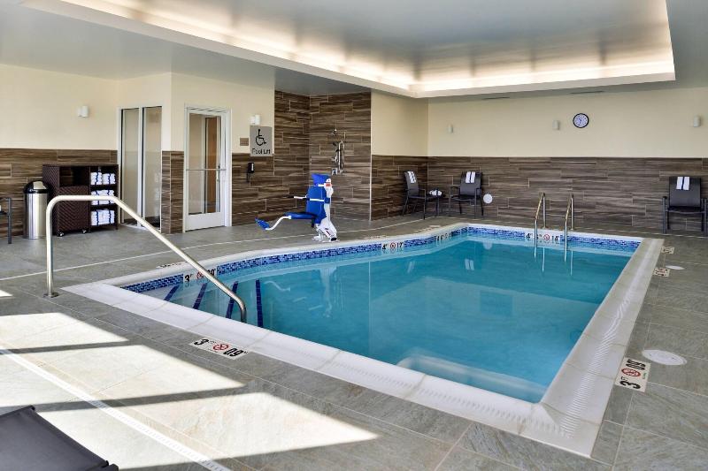 Fairfield Inn & Suites by Marriott Minneapolis Sha image