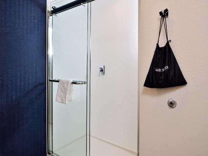 Fairfield Inn & Suites by Marriott Minneapolis Sha image