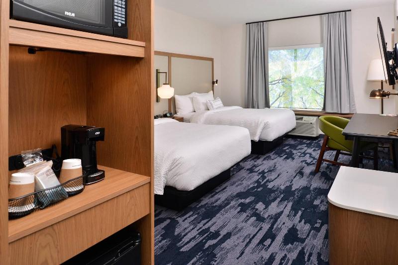 Fairfield Inn & Suites by Marriott Minneapolis Sha image