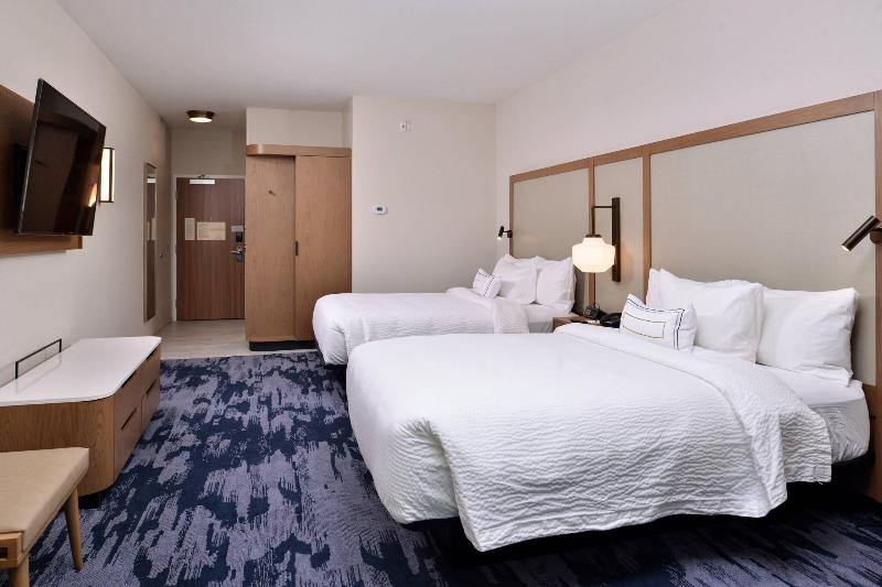 Fairfield Inn & Suites by Marriott Minneapolis Sha image