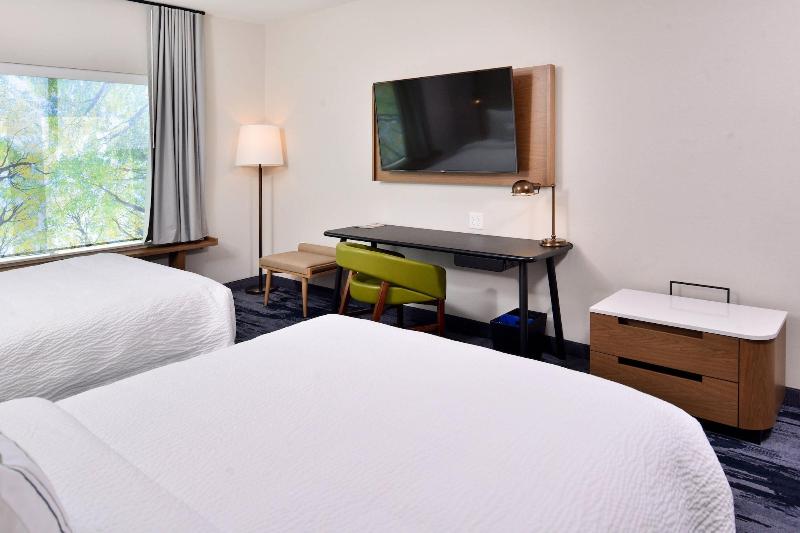 Fairfield Inn & Suites by Marriott Minneapolis Sha image