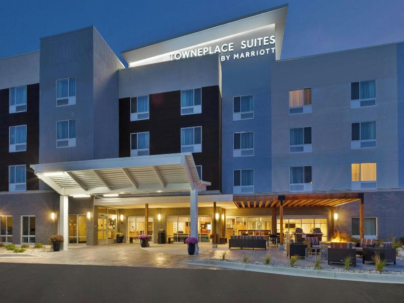 Towneplace Suites By Marriott Grand Rapids Airport