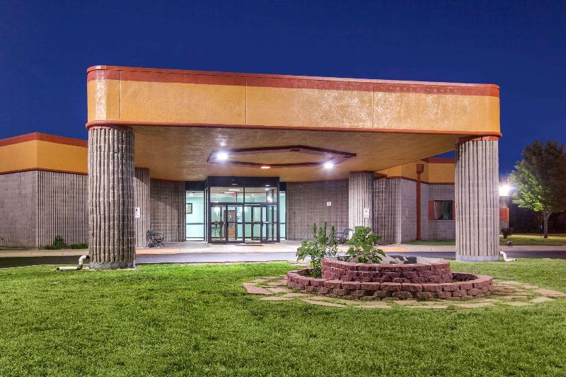 Quality Inn Arkansas City North image