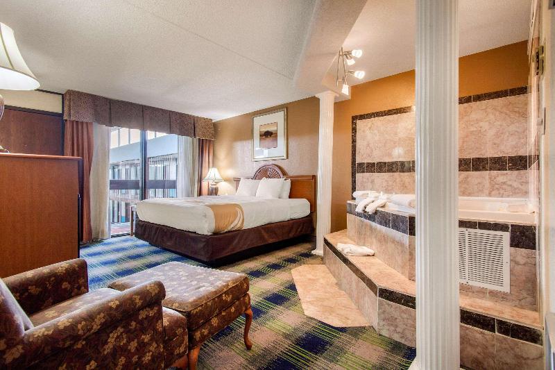 Quality Inn Arkansas City North image