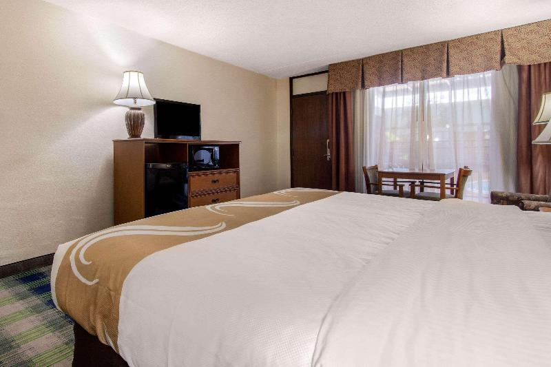 Quality Inn Arkansas City North image