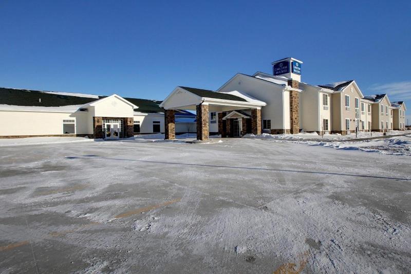 Cobblestone Inn & Suites - Bottineau image