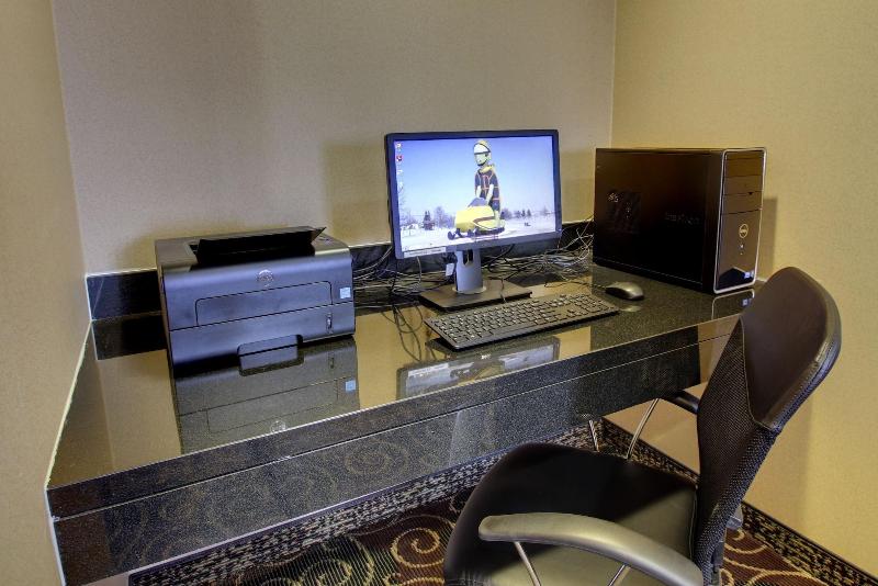Cobblestone Inn & Suites - Bottineau image