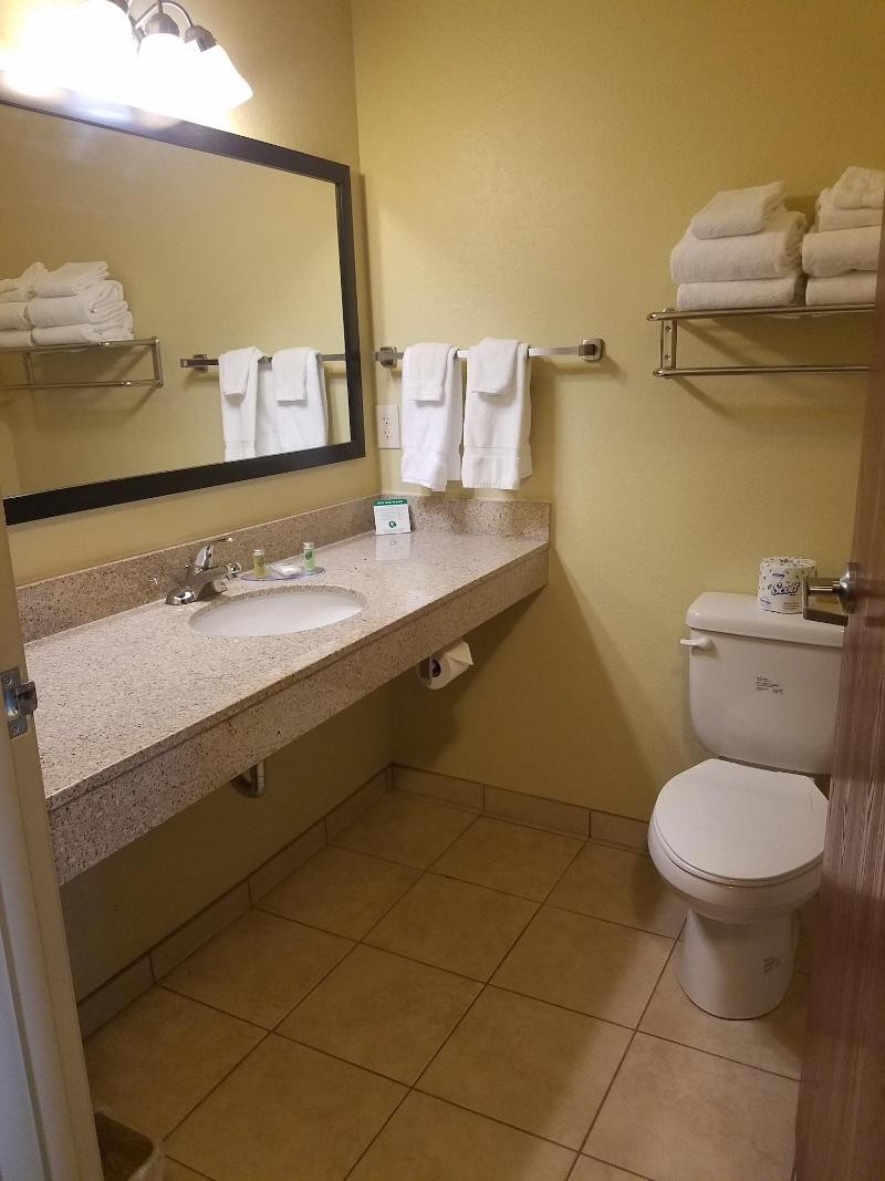 Cobblestone Inn & Suites - Bottineau image