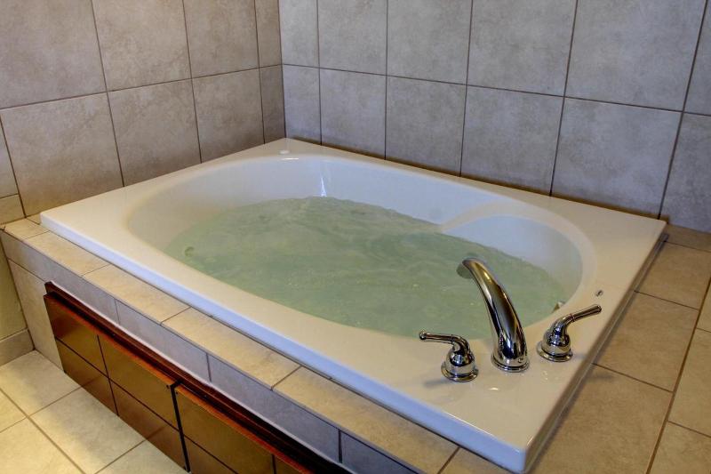 Cobblestone Inn & Suites - Bottineau image