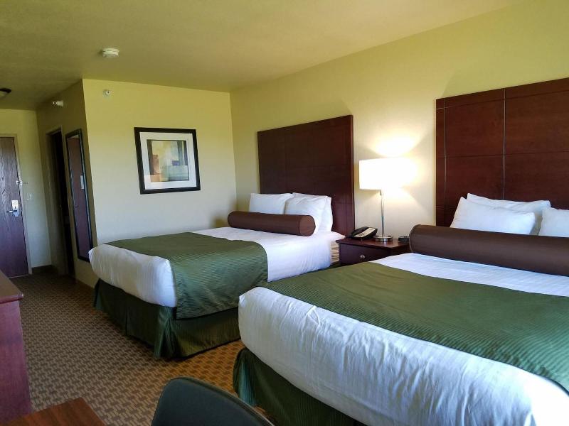 Cobblestone Inn & Suites - Bottineau image